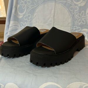 DV Dolce Vita Black Platform Mule